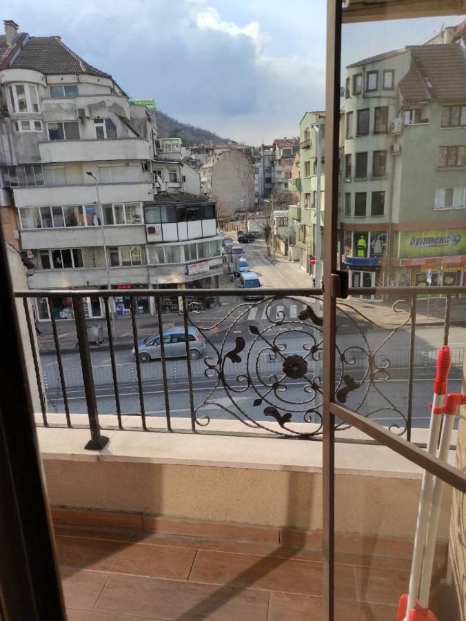 Studio Apartament 6 - Vasil Aprilov Plovdiv Ngoại thất bức ảnh